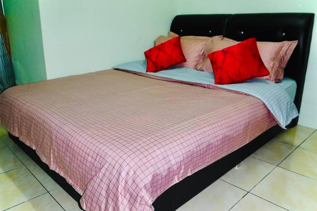 Lily Vacation Home At Cameron Highlands - 12 Pax,Free Wifi W Carporch Tanah Rata Exteriör bild